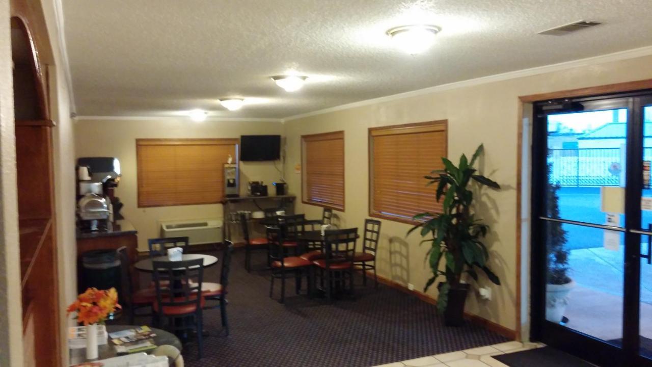 Deerfield Inn Blytheville Exterior photo